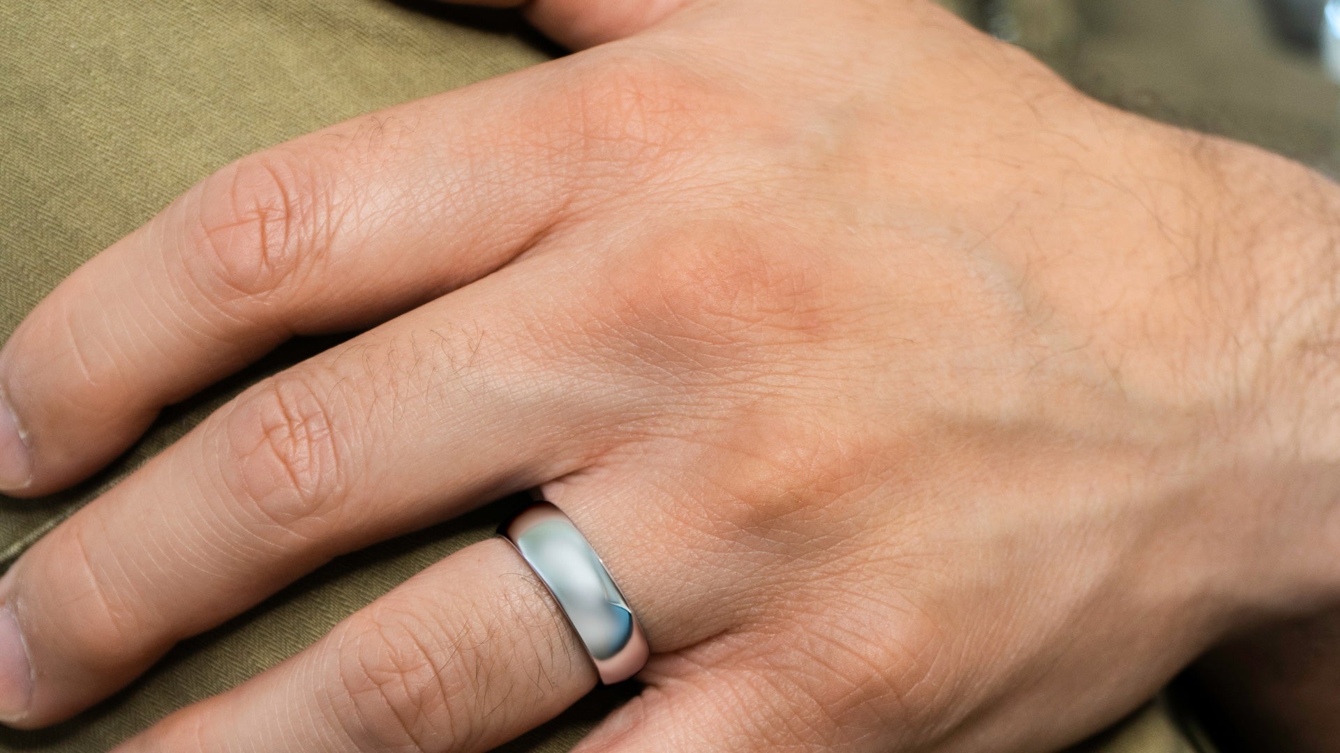When Should You Buy Your Wedding Band?